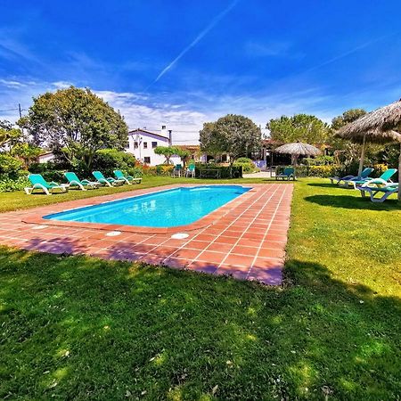 Casa rural exclusiva con 9 hab 16-25pax con piscina privada y BBQ cubierta Riudarenes  Exterior foto