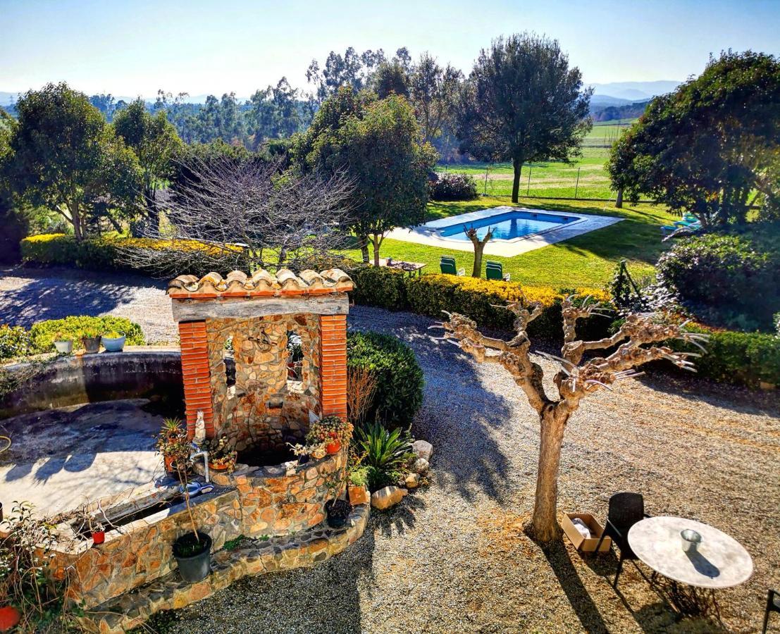 Casa rural exclusiva con 9 hab 16-25pax con piscina privada y BBQ cubierta Riudarenes  Exterior foto