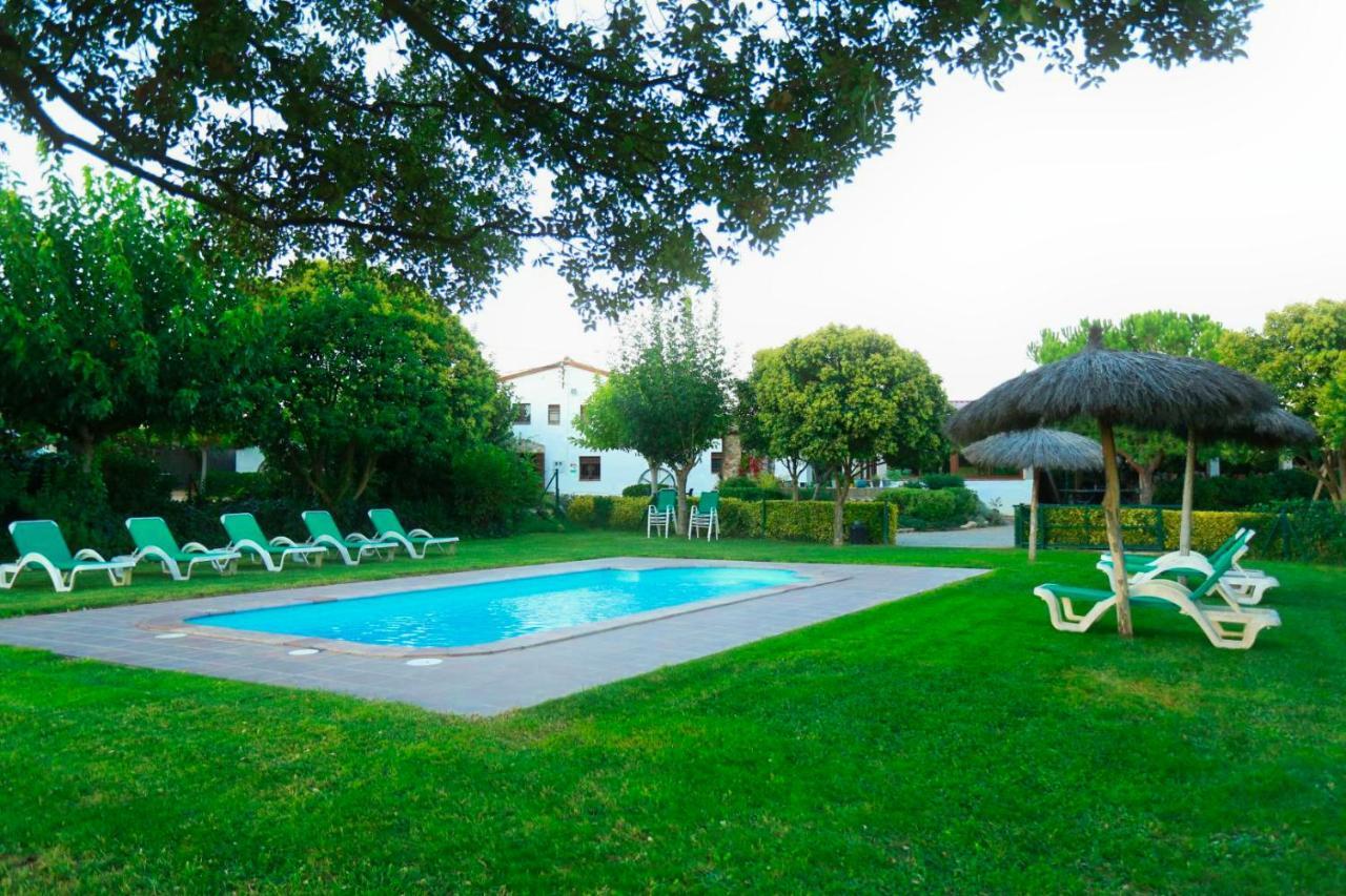 Casa rural exclusiva con 9 hab 16-25pax con piscina privada y BBQ cubierta Riudarenes  Exterior foto